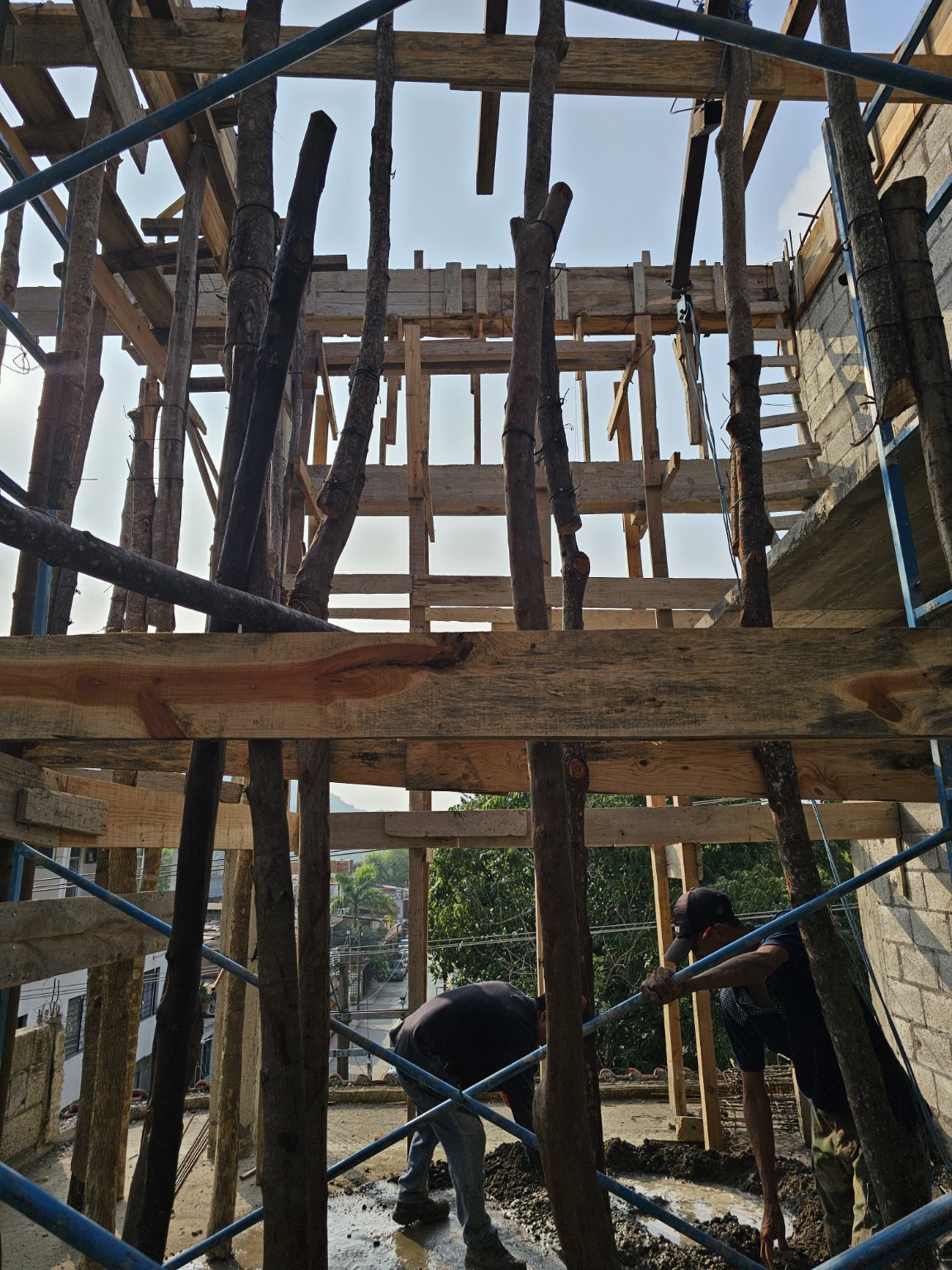 Apuntalamiento durante los trabajos estructurales