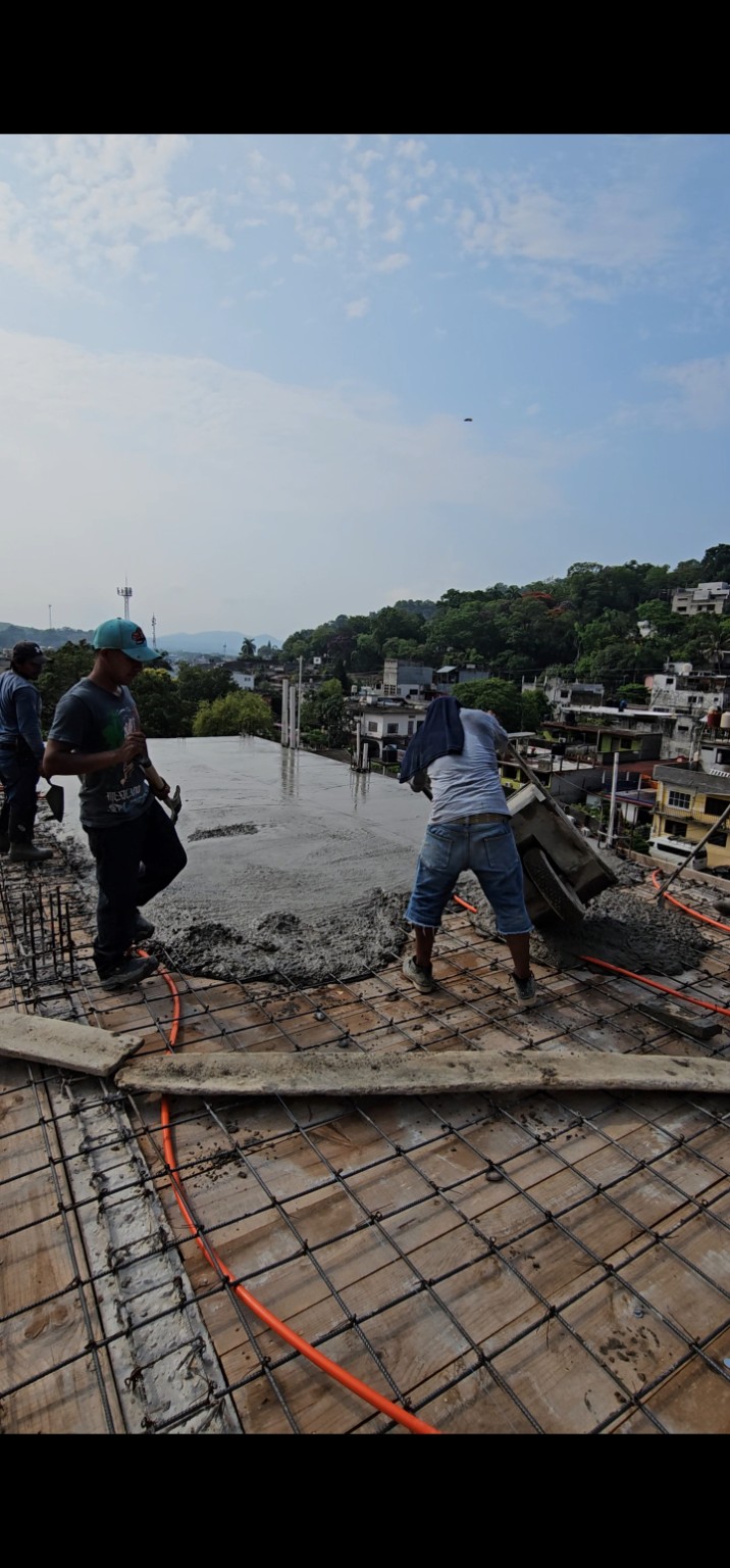 Colado de la losa y distribución del concreto