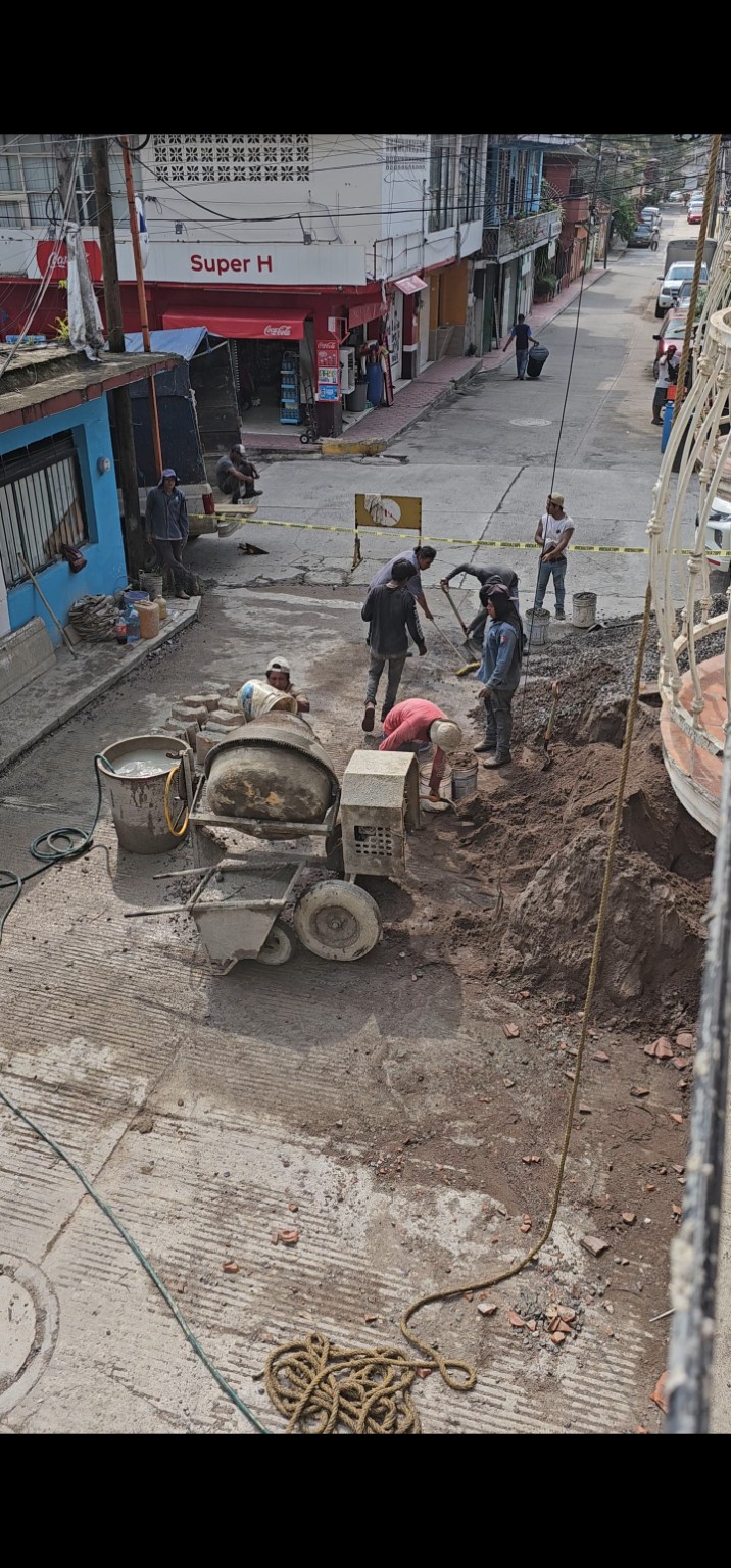 Preparación del concreto durante la jornada de colado